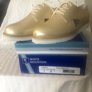 White Mountain Women’s Gold Open Toe Shoes
